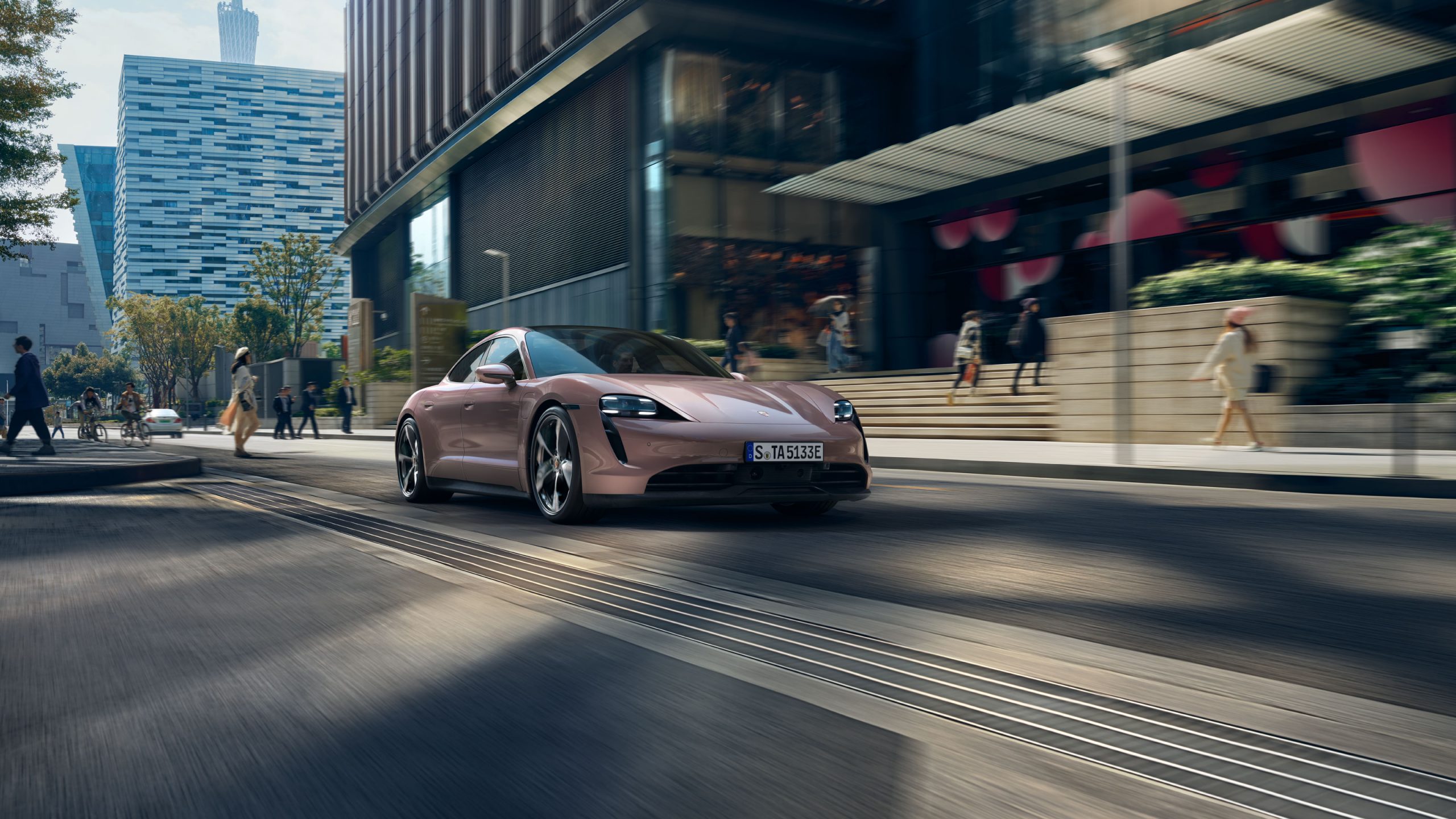 Porsche Taycan – mẫu xe hơi hạng sang chạy điện hoàn toàn của hãng xe Đức