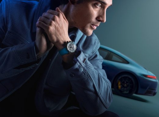 Đồng hồ Porsche Design chế tác riêng.